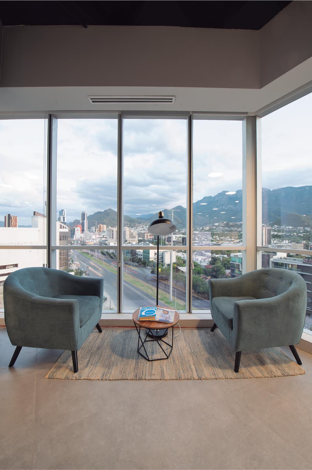 Coworking en Av Lázaro Cárdenas #1007, Residencial Santa Barbara, 66266 San Pedro Garza García, N.L., México